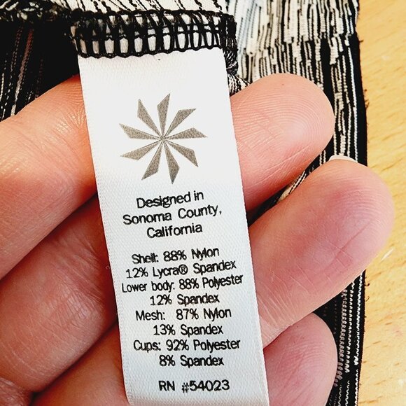 Ahtleta Stride Crunch and Punch Workout Tank Top Cross Cross Strappy Back Tank - Picture 7 of 11